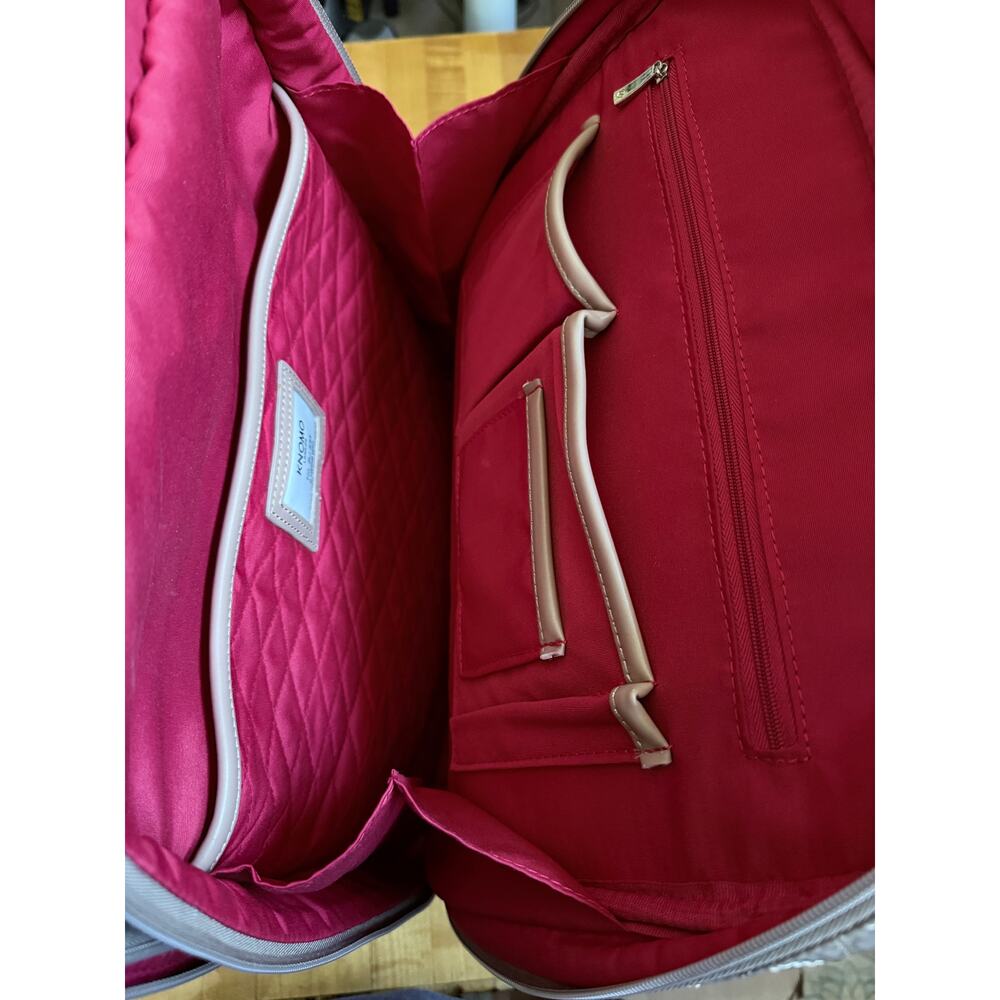 Knomo London Quilted Vertical 2 wheel Carryon Taupe w/red interior EUC - Picture 10 of 16